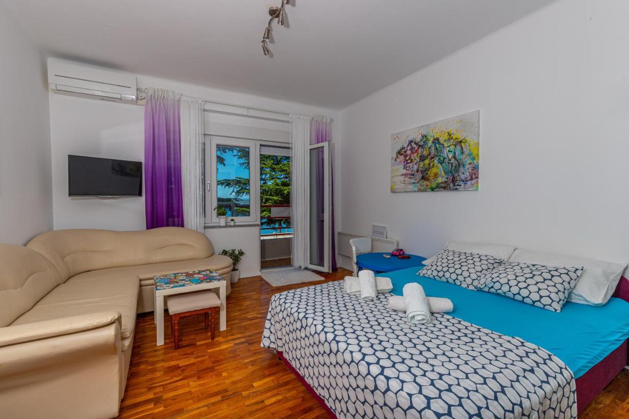 Crikvenica Right On The Beach Extérieur photo
